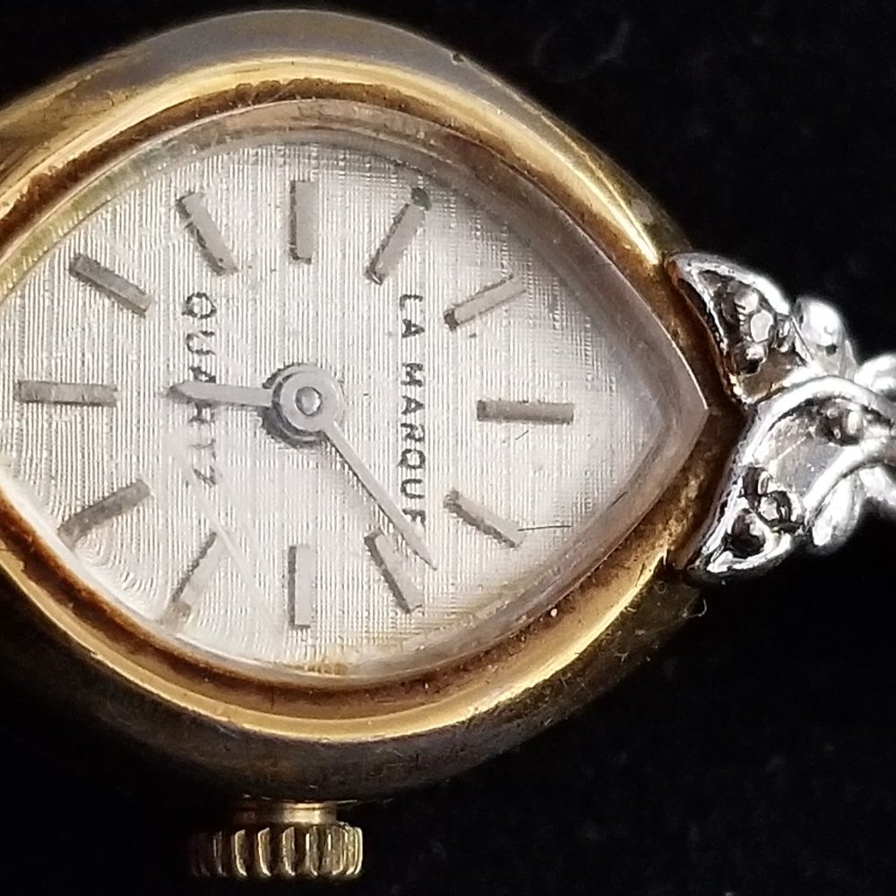 Antique Quartz Watch La Marque 5 Jewels & Diamonds Gem